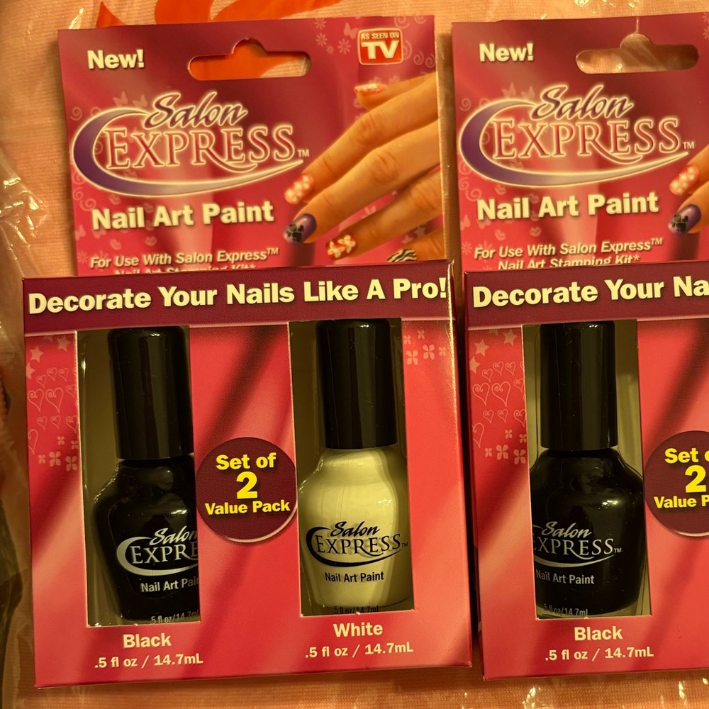 Salon Express Nail Art Paint Set - Black and White - 2 packs (4 nail polish’s)